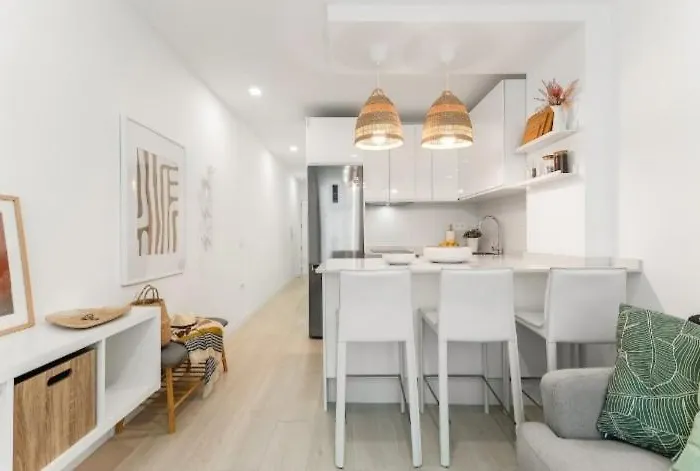 Lindamar Canteras Beach House